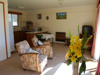 Cottage loungeroom